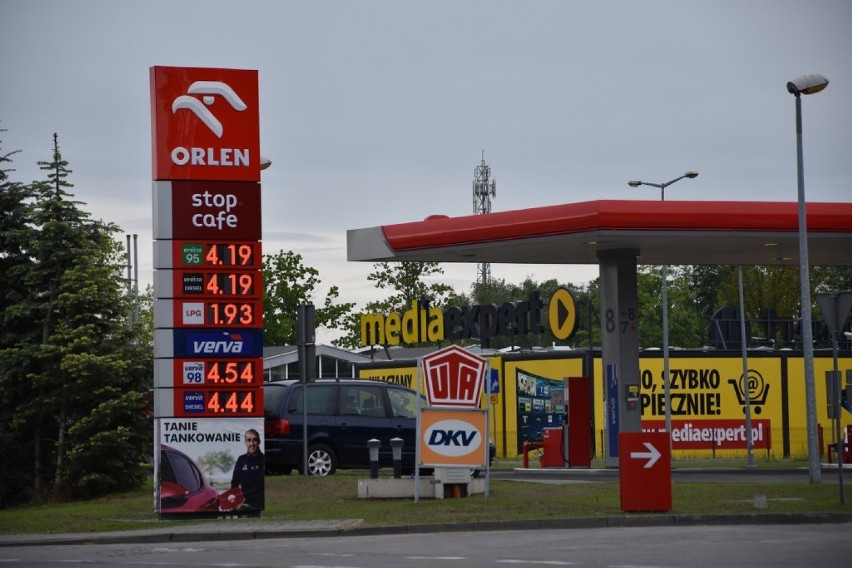 Nowy Tomyśl. Ceny paliw na stacjach - 19 maja 2020r. [GALERIA]