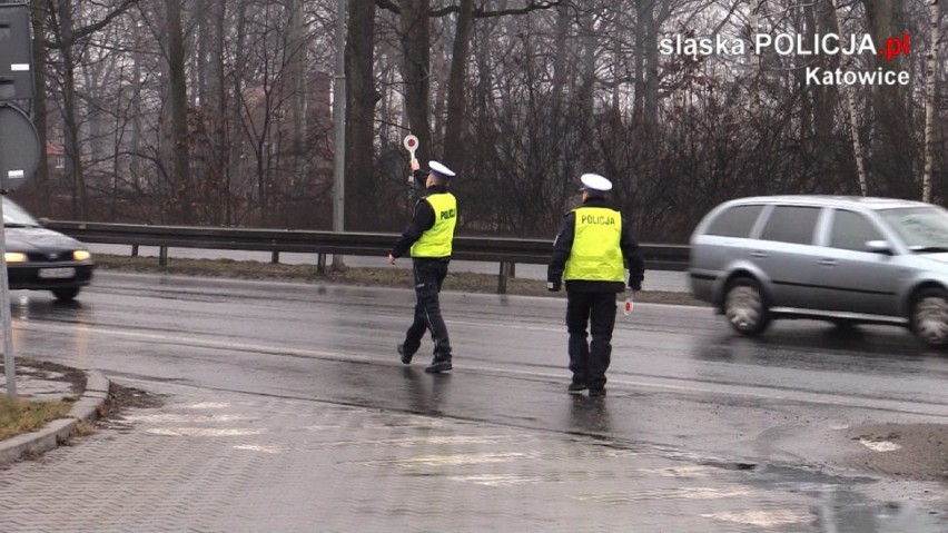 Akcja SMOG w Katowicach. Policjanci sprawdzali 321 samochodów [ZDJĘCIA, WIDEO]