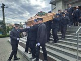 Pogrzeb zmarłego Antoniego Banasia. Samorządowiec i druh OSP został pożegnany przy dźwiękach syren strażackich