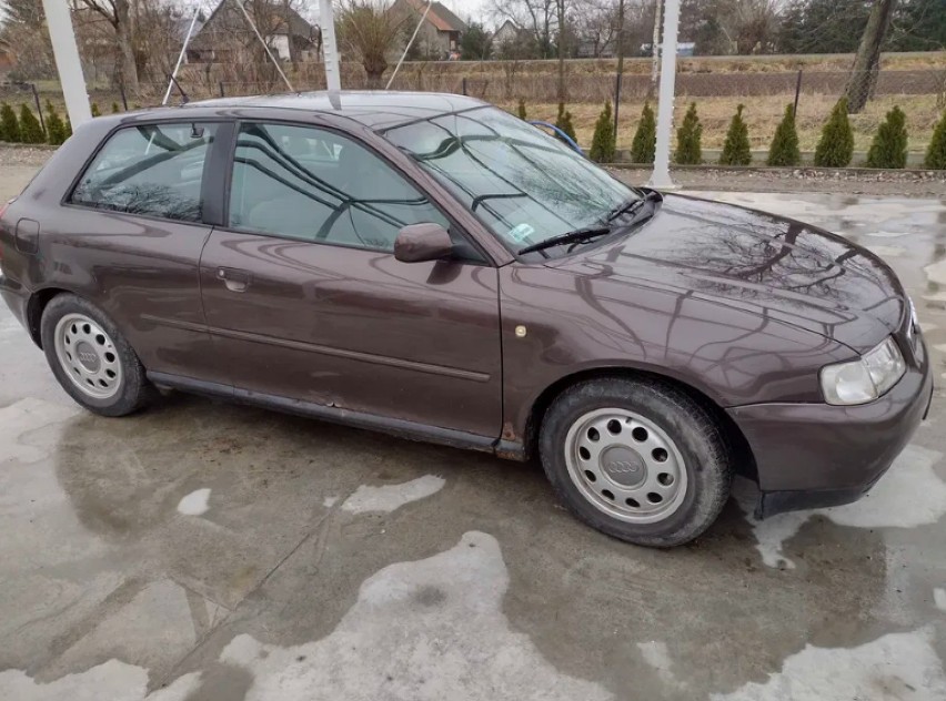 AUDI A3

Rok produkcji: 1996
Poj. silnika: 1 800 cm³
Paliwo:...