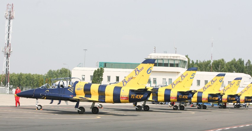 Odrzutowce zespołu Baltic Bees wylądowały na łódzkim lotnisku