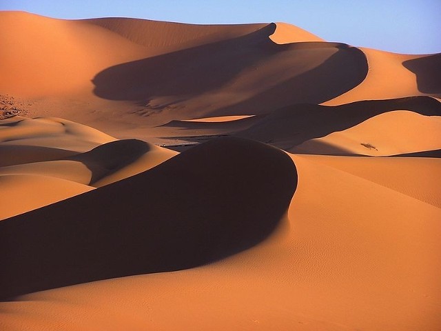 Źródło: http://commons.wikimedia.org/wiki/File:Desert.jpg