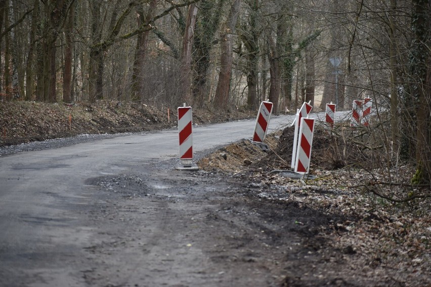 Remont drogi Żytowań - Jaromirowice. Trasa jest częścią tzw....