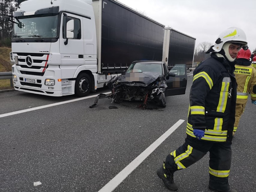 Wypadek na autostradzie A2 pod Wąsowem! Trasa zablokowana! [ZDJĘCIA][WIDEO]