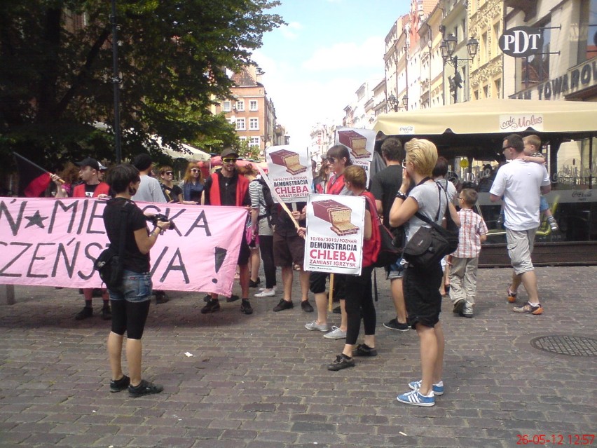 Toruń 26 maja -- demonstracja przeciw polityce żądu w obronie naszych praw.