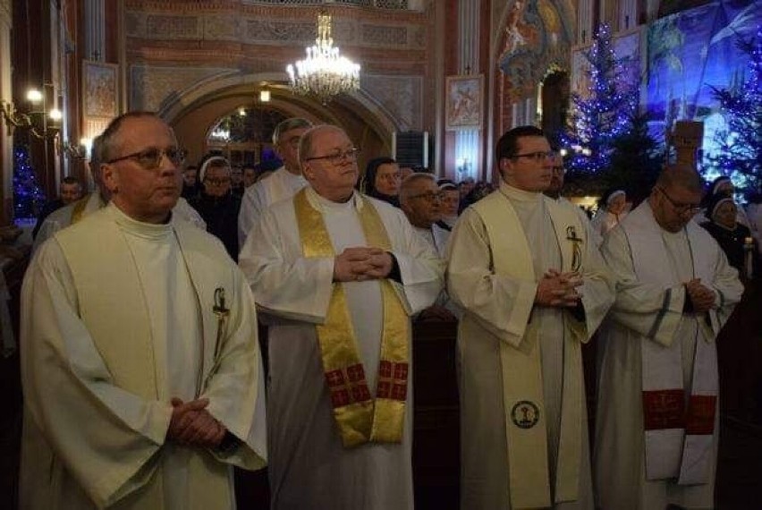 Diecezjalny Dzień Życia Konsekrowanego u opatowskich Bernardynów. To dzień wdzięczności za posługę. Zobacz zdjęcia