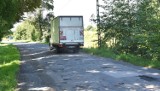 Droga na ul. Wysokie Brzegi w Oświęcimiu jest dziurawa jak sito. Za rok ma być inaczej. Rozpoczyna się przebudowa. Zdjęcia