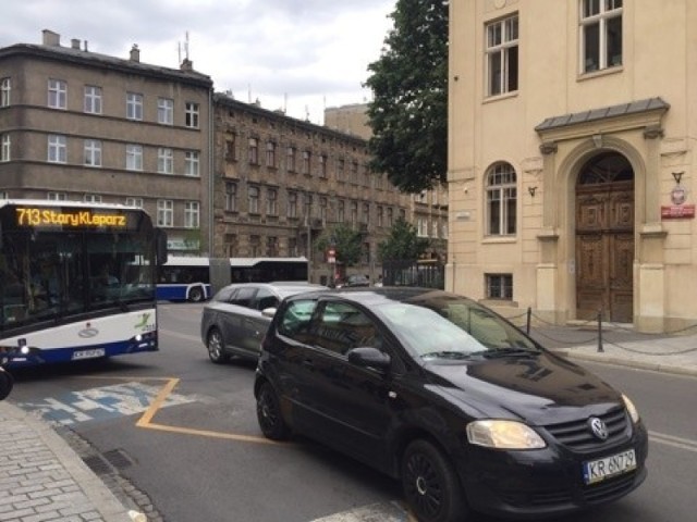 Autobusy kursujące z Bronowic znów tkwią w wielkich korkach