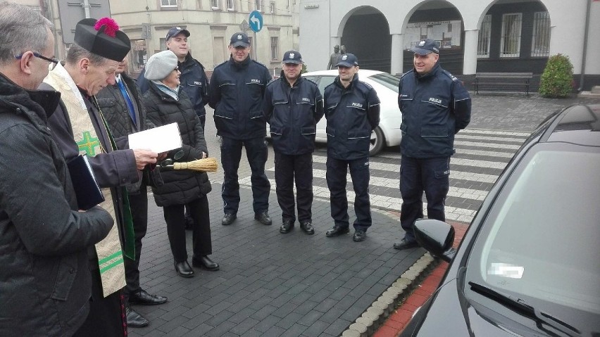 Policjanci z Łabiszyna mają nowy, nieoznakowany radiowóz [zdjęcia] 