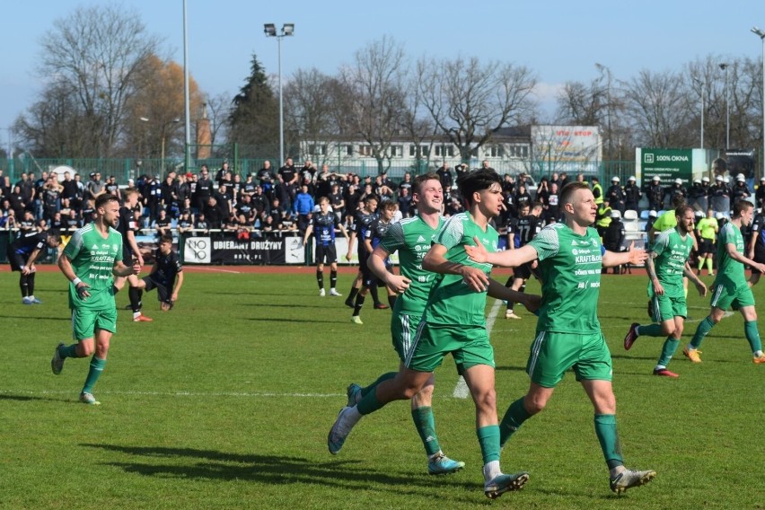 Zawisza Bydgoszcz pokonała na wyjeździe KP Starogard Gdański 2:1