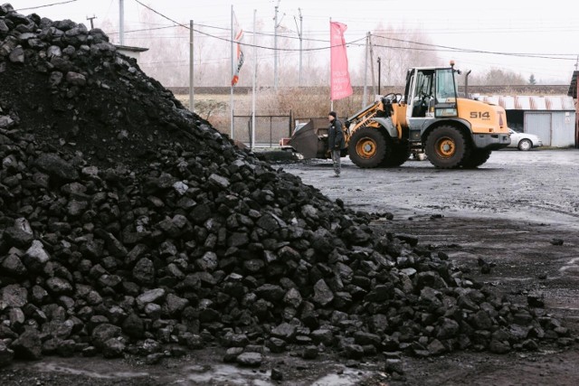 Powiat golubsko-dobrzyński. Nieuczciwy 51-latek odpowie przed sądem za oszustwo przy sprzedaży węgla