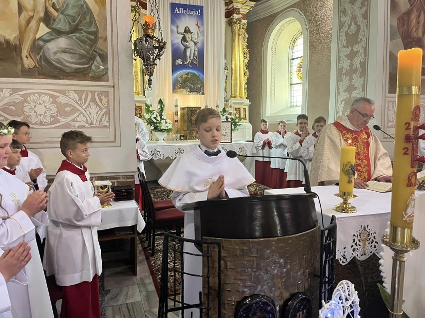 Pierwsza Komunia Święta w parafii pw. św. Jana Apostoła i Ewangelisty w Koźminku. ZDJĘCIA