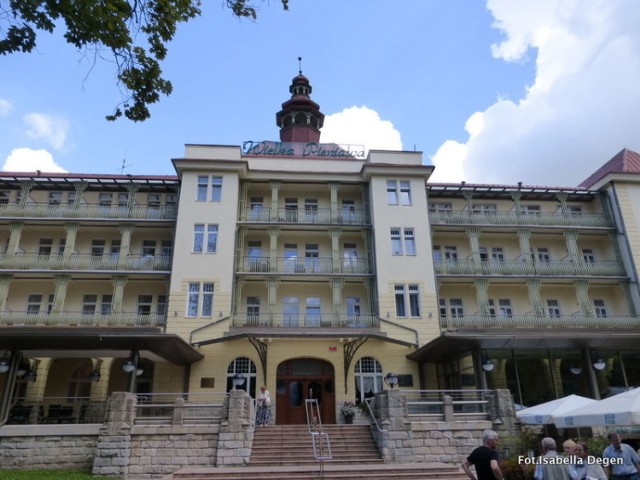 Sanatorium &bdquo;Wielka Pieniawa&rdquo; &ndash; dawny Dom Zdrojowy z lat 1905-1906.  Polanica słynie r&oacute;wnież z Oddziału Chirurgii Plastycznej Specjalistycznego Centrum Medycznego. Fot.Isabella Degen