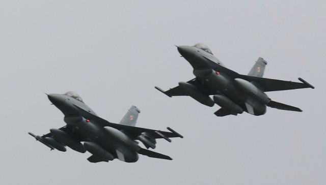 W stolicy odbyły się ćwiczenia pary F-16
