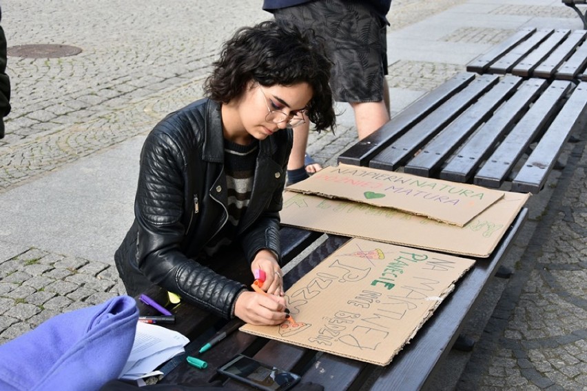  Młodzieżowy Strajk Klimatyczny, manifestacja w Legnicy [ZDJĘCIA]