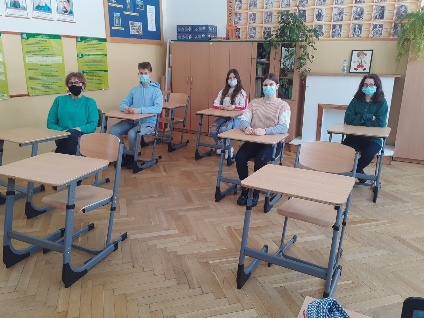 Spotkanie uczniów z SP w Lejkowie z radcą prawnym w ramach Akademii Zawodu