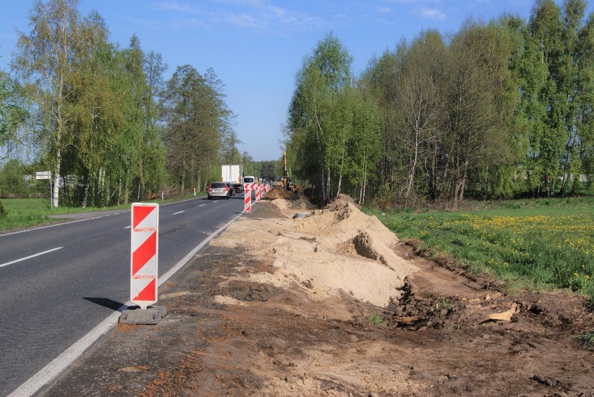 Rozpoczął się ostatni etap budowy ścieżki rowerowej Gizałki - Tomice