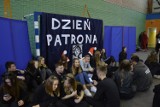 Dzień patrona i otrzęsiny klas pierwszych w Ekonomie