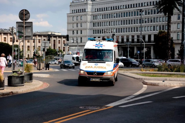UOKiK przeprowadził przeszukania w siedzibach czterech firm zajmujących się produkcją i dystrybucją ambulansów