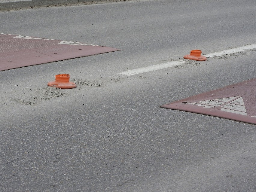 Wadowice. Uliczne słupki ponownie zostały zniszczone