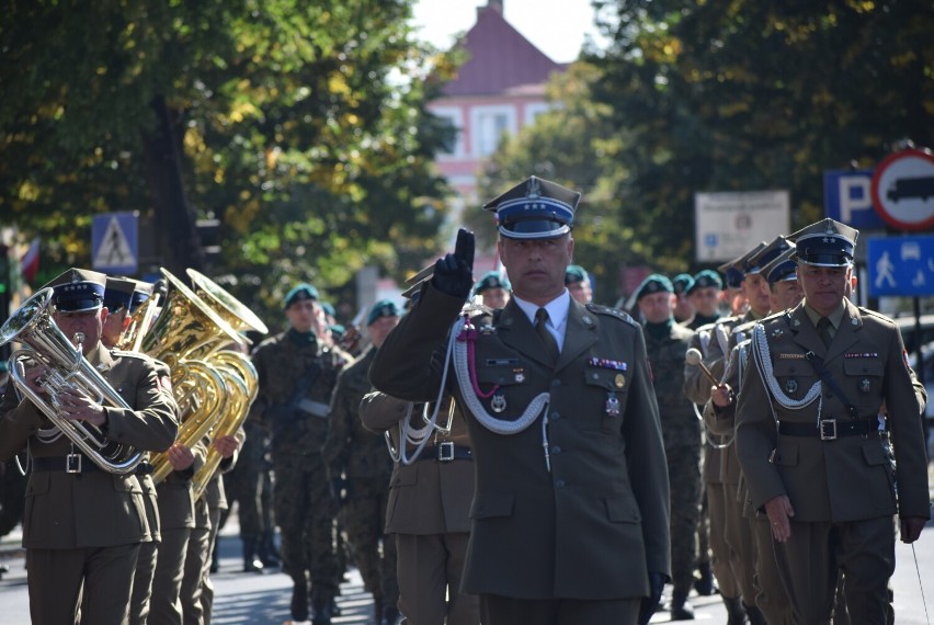 Uroczysta przysięga w Sieradzu. Była Orkiestra Reprezentacyjna WP ZDJĘCIA