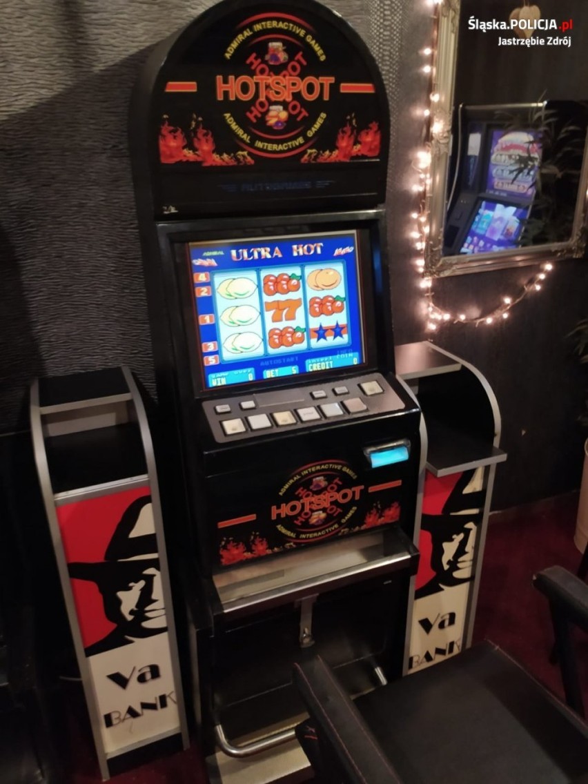 Nielegalne automaty do gier w lokalu w centrum miasta