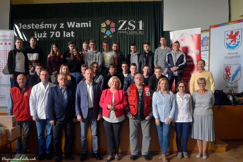 Uczestnicy i organizatorzy akcji w ZS1.