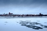 Zimowa panorama Torunia na zdjęciach