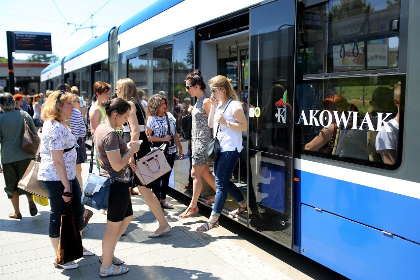 Kraków. W tramwajach sauna - „klima” nie daje rady