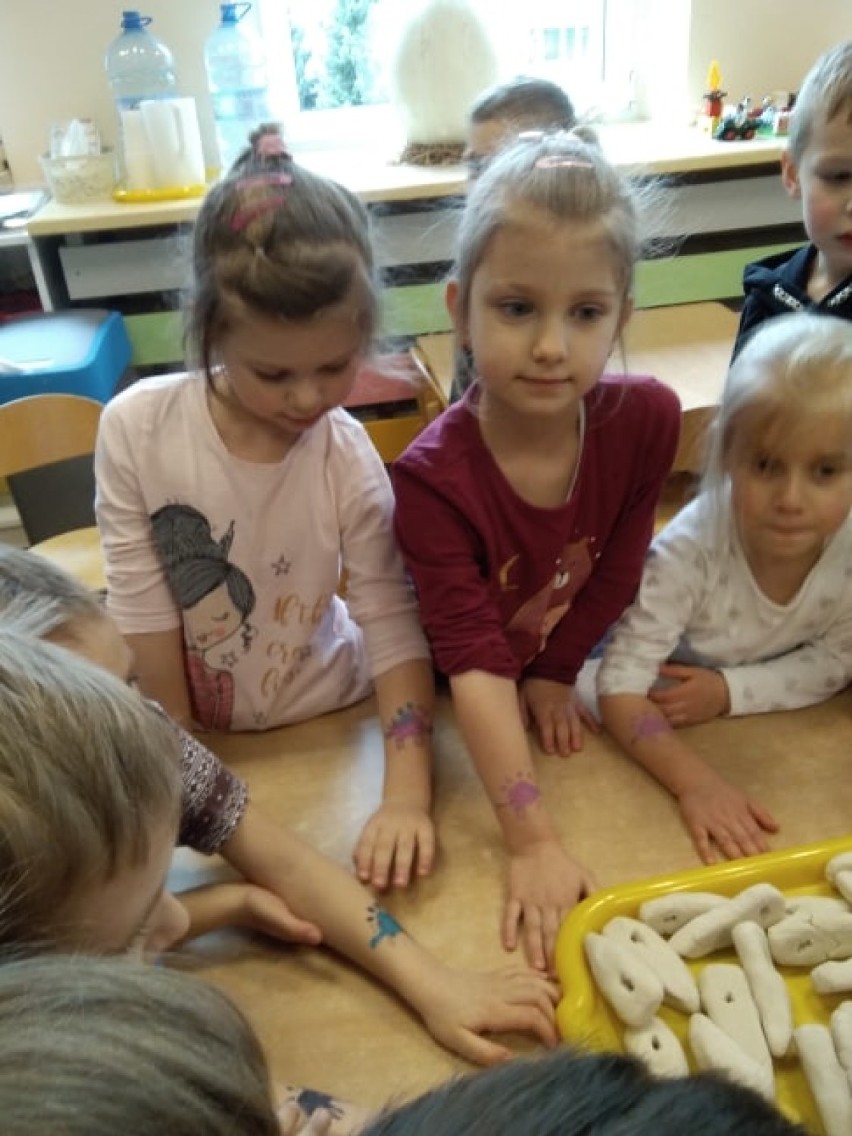 Nowy Tomyśl: Dzień Dinozaura w przedszkolu Bolka i Lolka 