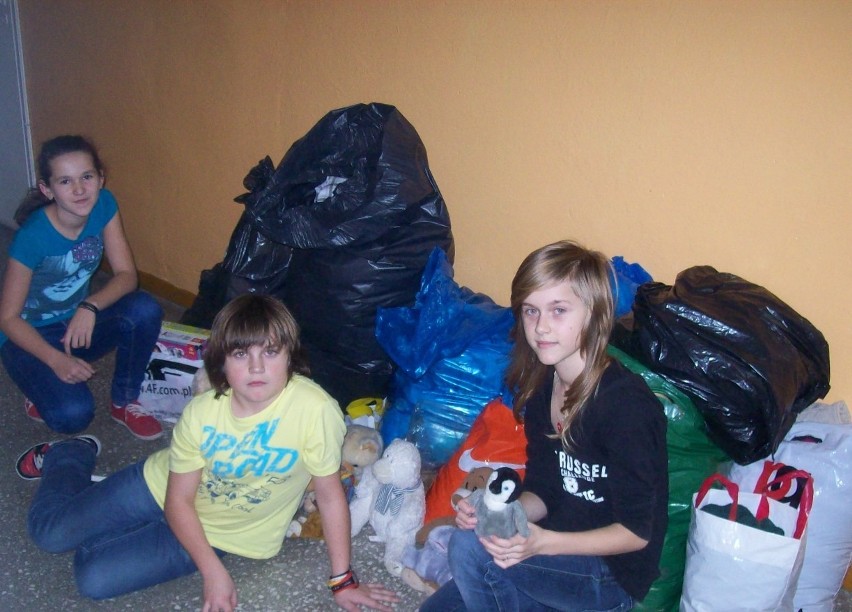Uczniowie zbierali dary dla podopiecznych Domu Samotnej Matki w Turowie