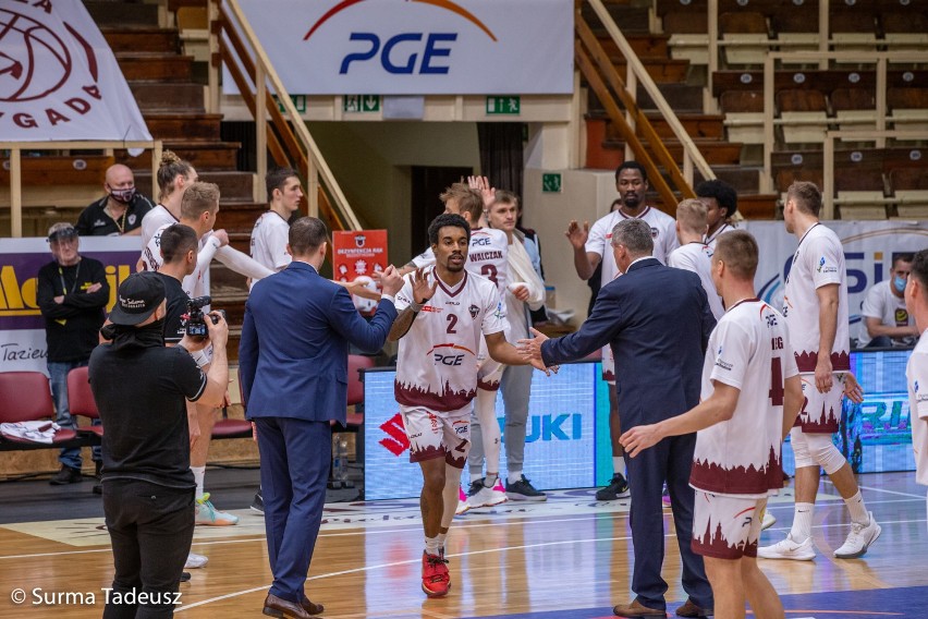 NaM ocenia(ć) Spójnię. Noty za mecz ze Stalą Ostrów. Raczyński idzie jak burza