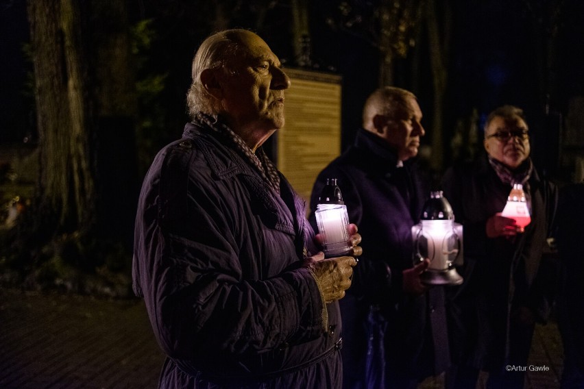 Tarnów pamiętał o obrońcach Lwowa. Uroczystość w 103. rocznicę tych wydarzeń na Starym Cmentarzu [ZDJĘCIA]