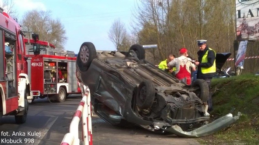 Groźny wypadek w Libidzy. Kobieta w szpitalu [ZDJĘCIA]