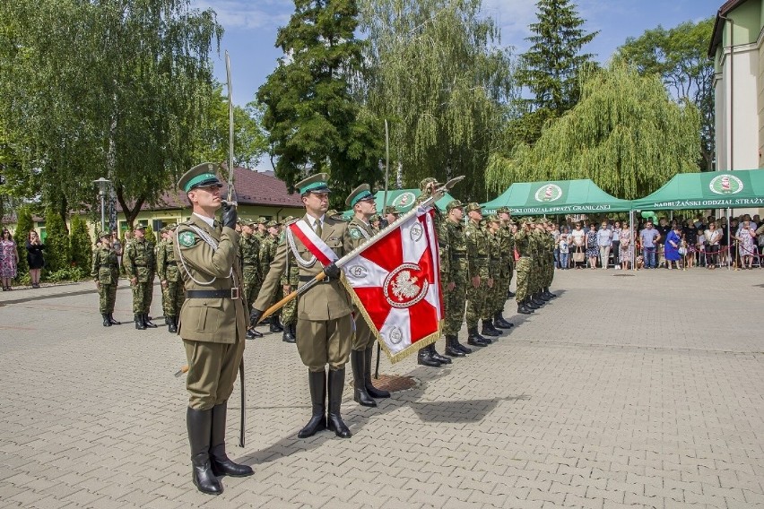 Lubelskie. 70 nowych funkcjonariuszy straży granicznej złożyło ślubowanie