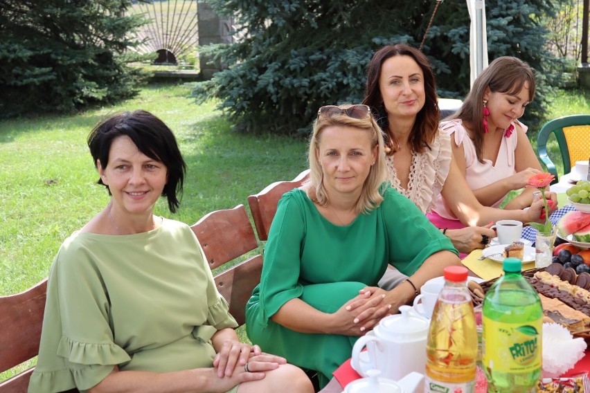 Piknik rodzinny w Domu Pomocy Społecznej w Skrzynnie