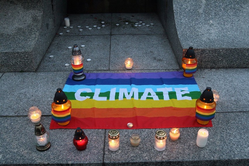 Katowice. Zgromadzenie"Płomień Nadziei" - powstrzymać samobójstwa osób LGBTQA
