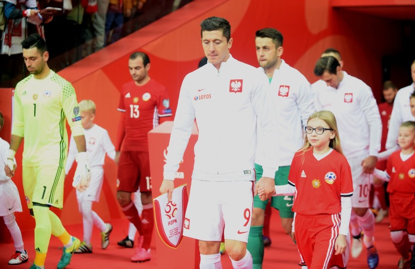Dziecięca eskorta na mecz Polska - Czarnogóra