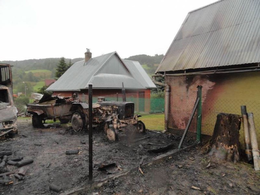 Powroźnik. Stolarnia spłonęła nad ranem [ZDJĘCIA]