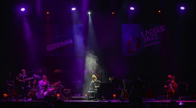 Ladies Jazz Festival 2018 w Gdyni! Melody Gardot wystąpiła na finał festiwal w Gdyni Arenie 27.07.2018