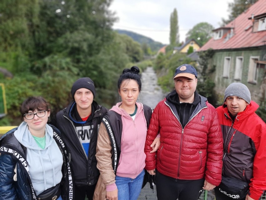 Uczniowie z ośrodka w Gromadzicach zdobywali górskie szlaki w Karkonoszach