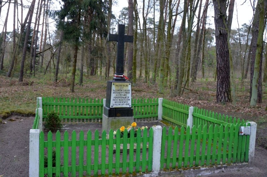 Upamiętnili pomordowanych w Jarogniewicach
