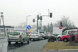 Grodzisk Wielkopolski: Sygnalizacja na skrzyżowaniu Europejskiej i Rakoniewickiej już stoi. Kiedy zacznie działać?