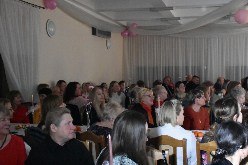 Obchody Dnia Kobiet w Lesznie w gminie Medyka.