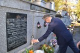 Prezydent Przemyśla odwiedził groby byłych przemyskich prezydentów, burmistrzów i osób zasłużonych dla miasta [ZDJĘCIA]
