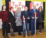 Wójt gminy Wągrowiec i historyk w wągrowieckim muzeum laureatami Honorowej Nagrody Kulturalnej „Pałuckie Koziołki”