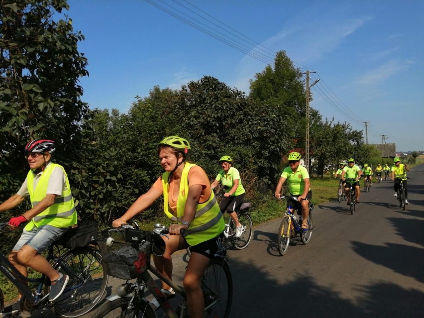 Cykliści z "Relaksu" w Wieluniu zakończyli sezon ZDJĘCIA