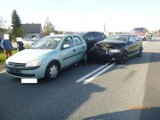 Wypadek na DK 46 w Kochanowicach ZDJĘCIA Policja próbuje zidentyfikować kierowcę, który odjechał z miejsca zdarzenia. Prosi o pomoc 