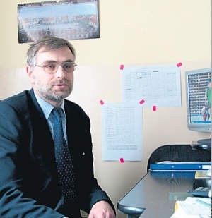 Wojciech Brodzki nie musiał wygrać konkursu, by ponownie zostać dyrektorem.