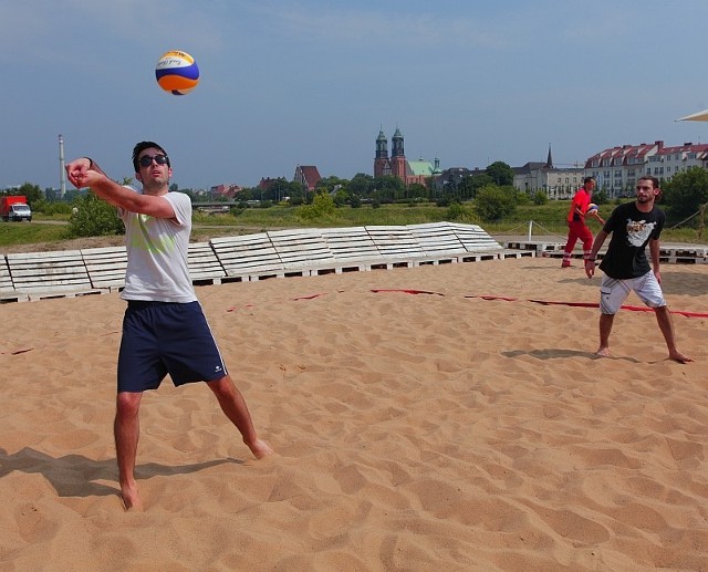 "Siatkarski koniec sesji" na plaży miejskiej